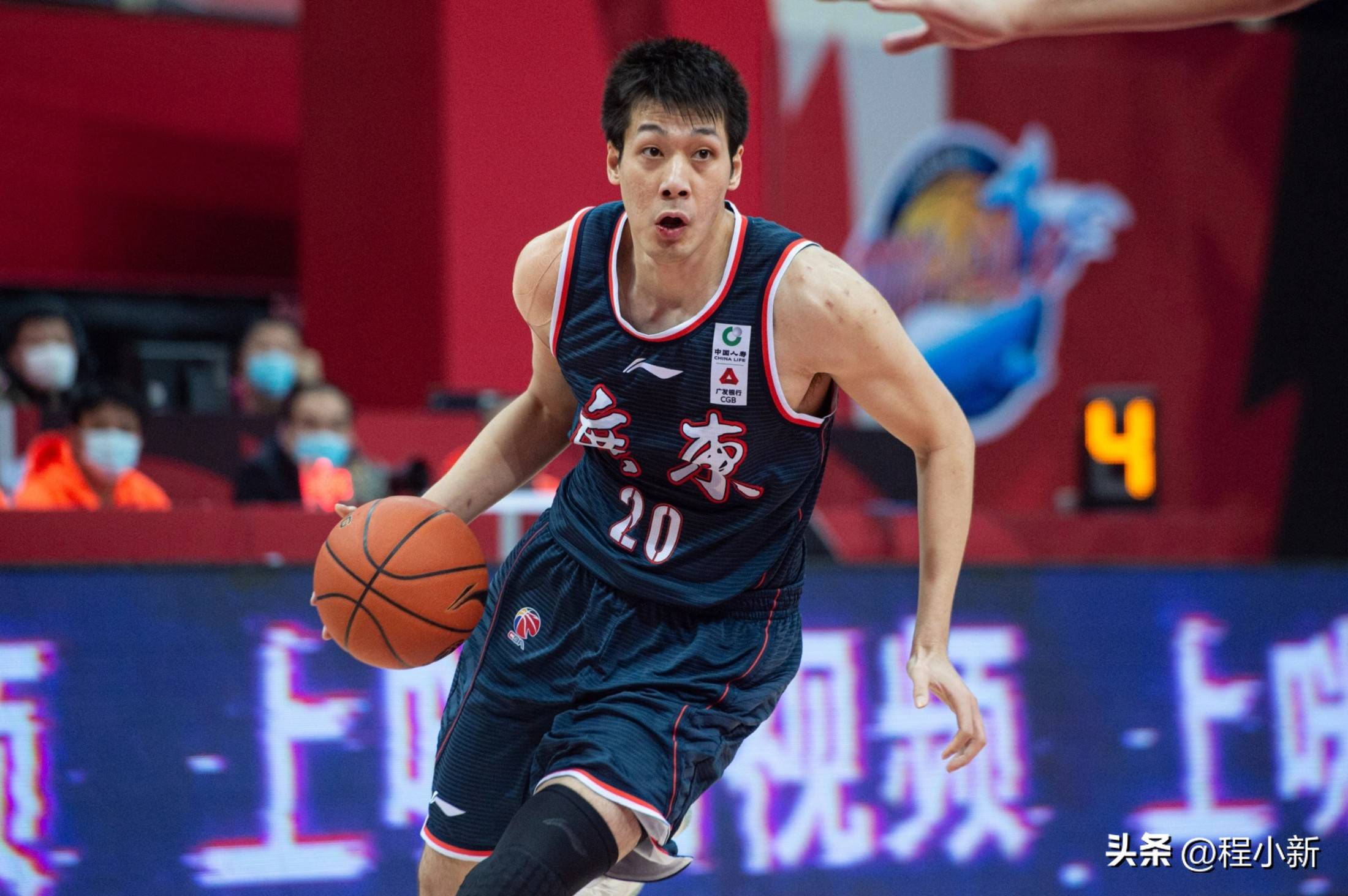 人队防守失常，季后赛前景不容乐观