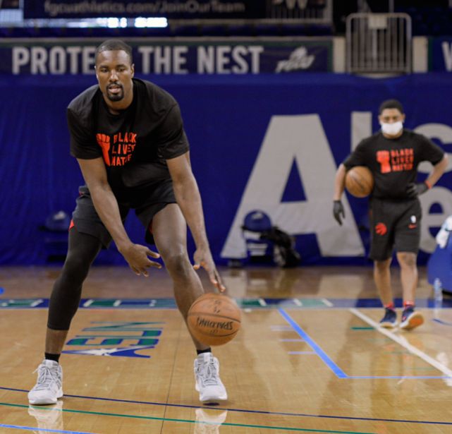 国际篮球赛事临时取消，球员开始线上训练