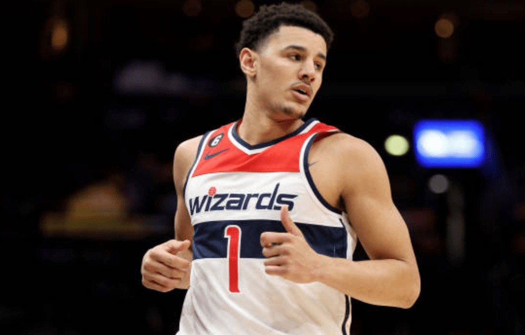 关于游泳奇才出鞘，刷新纪录再下一城的信息