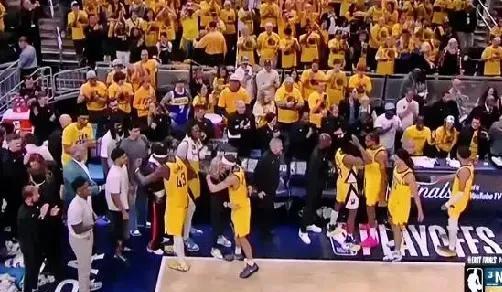 尼克斯连胜结束，遭遇不敌掘金