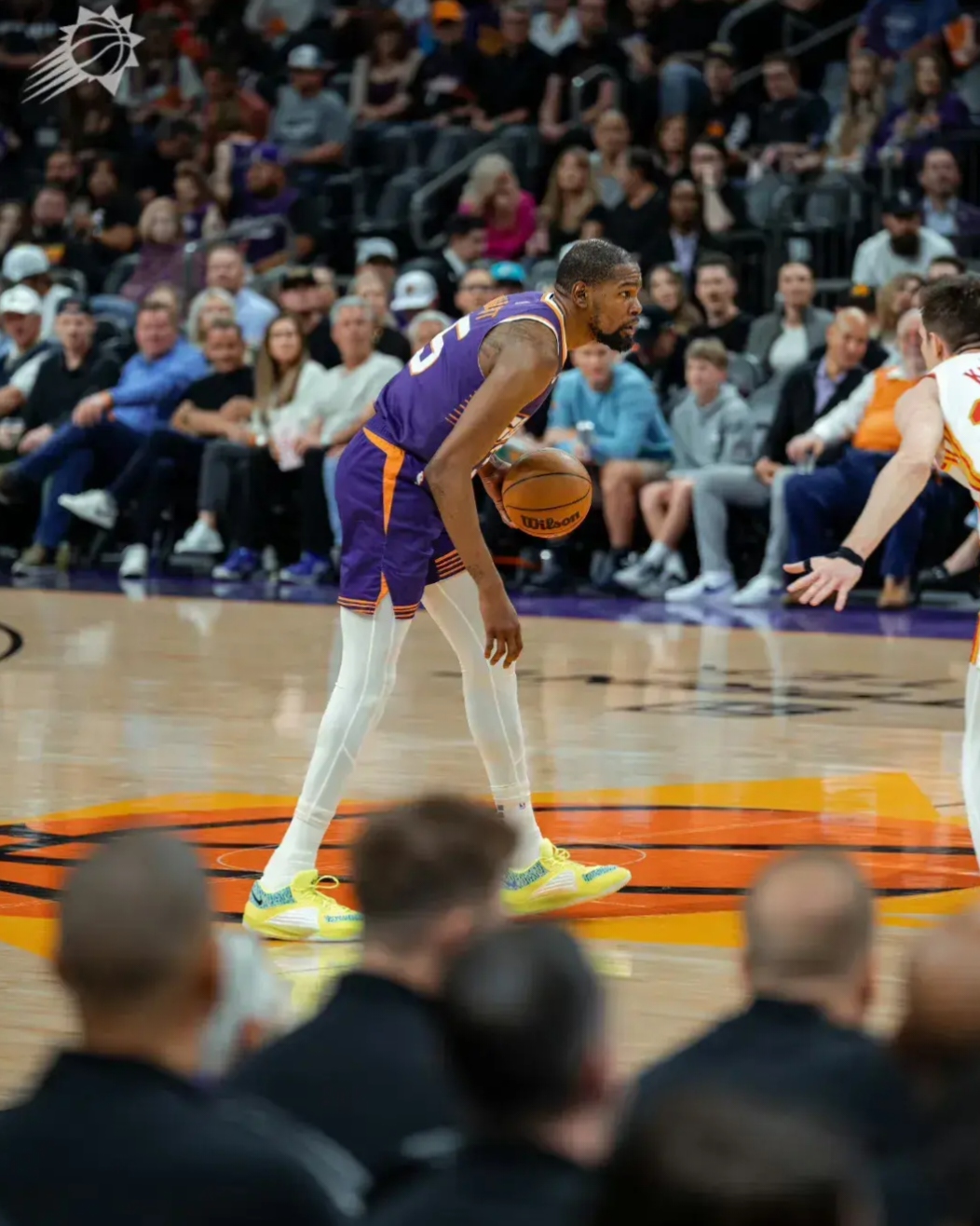 包含快船诡计击败黄蜂，连胜势头不减的词条