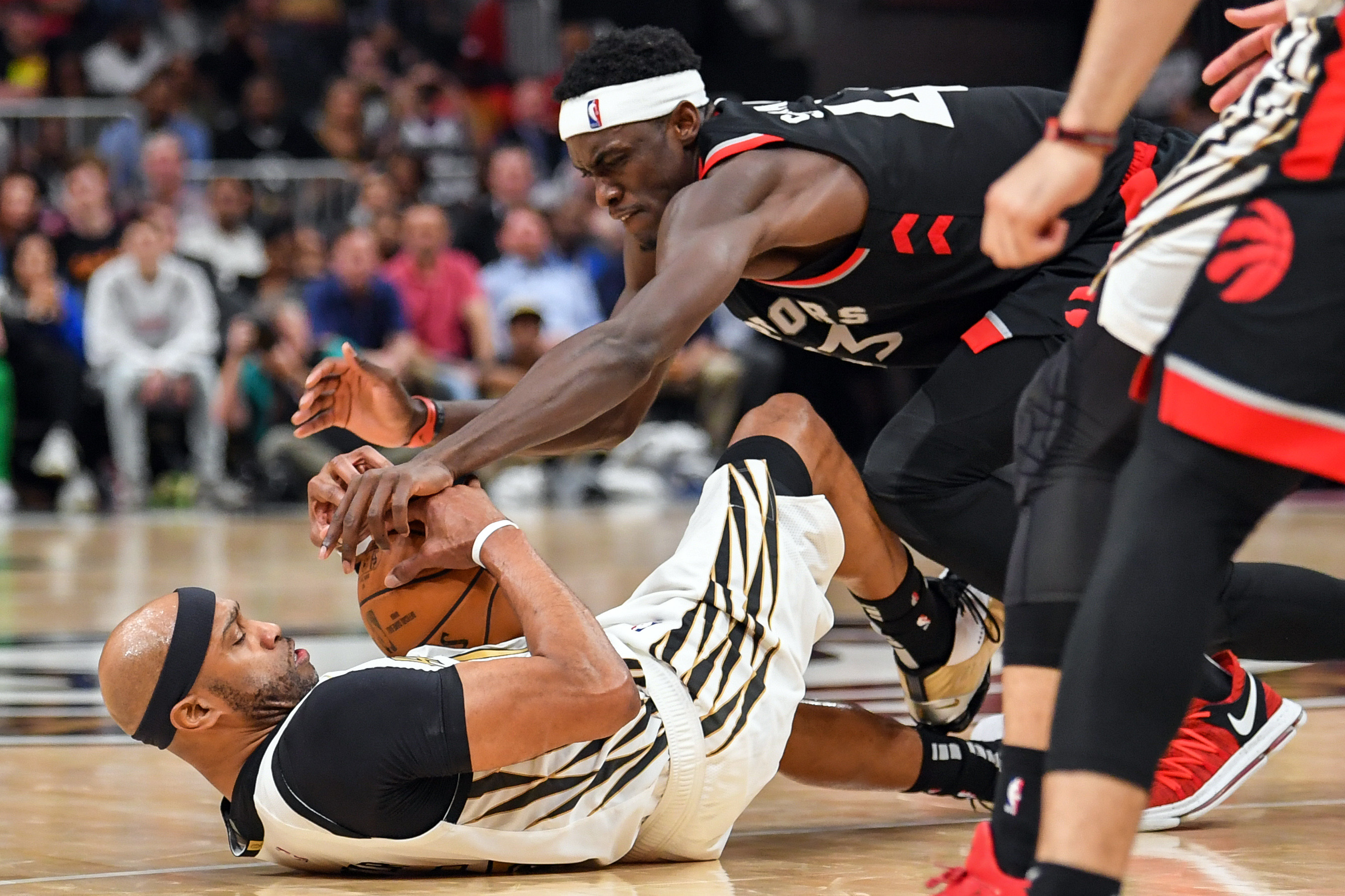 包含猛龙再胜老鹰,全队发挥出色的词条 包含猛龙再胜老鹰,全队发挥出色的词条