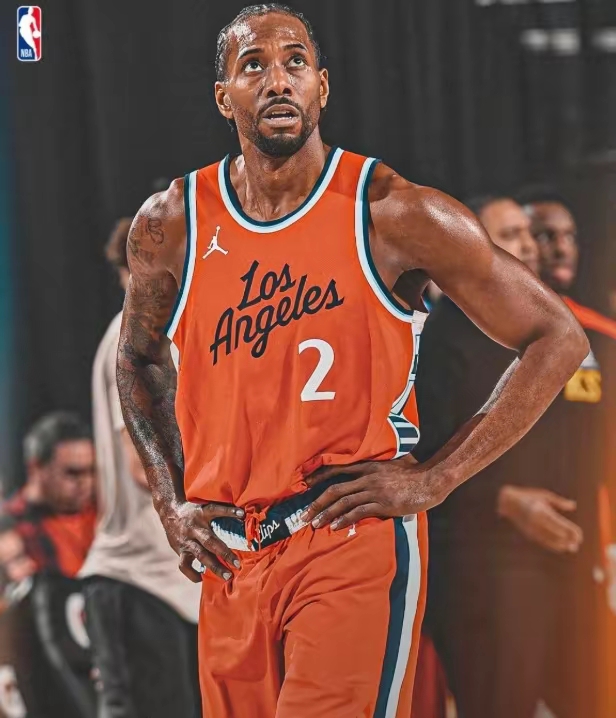 快船击败雄鹿,莱昂纳德高效表现! 快船击败雄鹿,莱昂纳德高效表现!