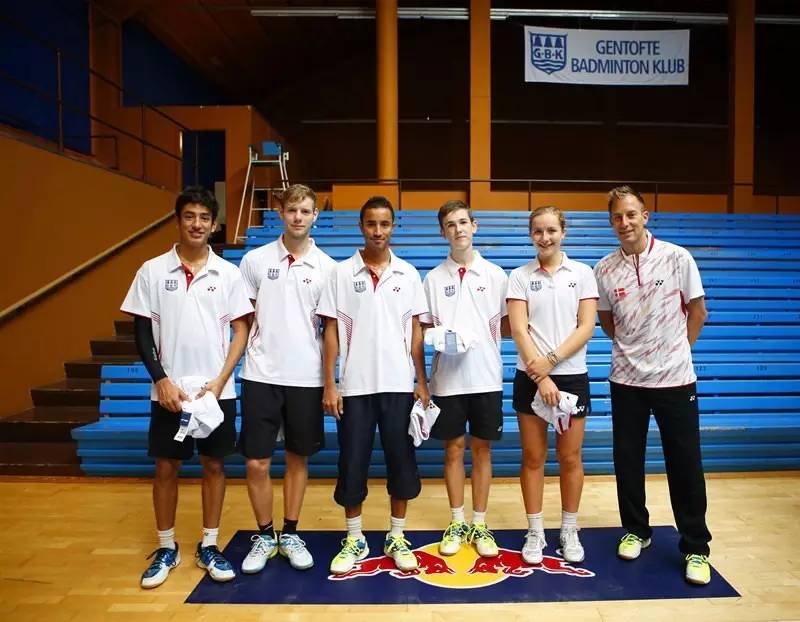 法国队翻盘日本队,安赛龙统治全场 法国队翻盘日本队,安赛龙统治全场