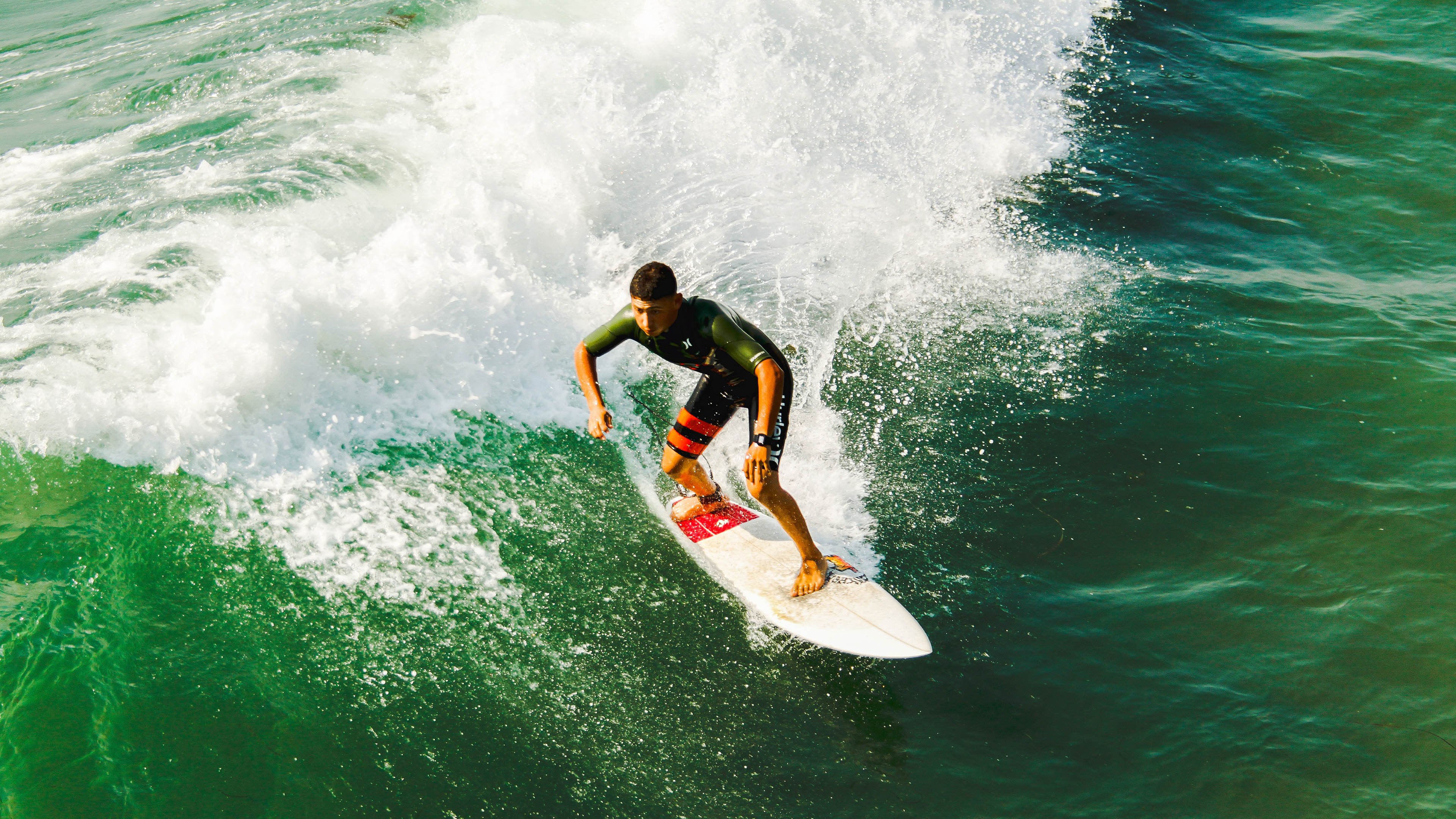 终场哨响前,英雄已就位